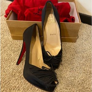 Christian Louboutin Size 6 Heels